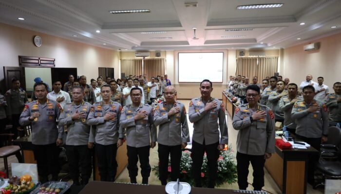 Brigjen-Pol-Hengki-Resmi-Menerima-Tanggung-Jawab-Sebagai-Kapolda