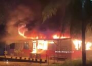 Kantor-Dinas-Pendidikan-Nias-Selatan-Terbakar