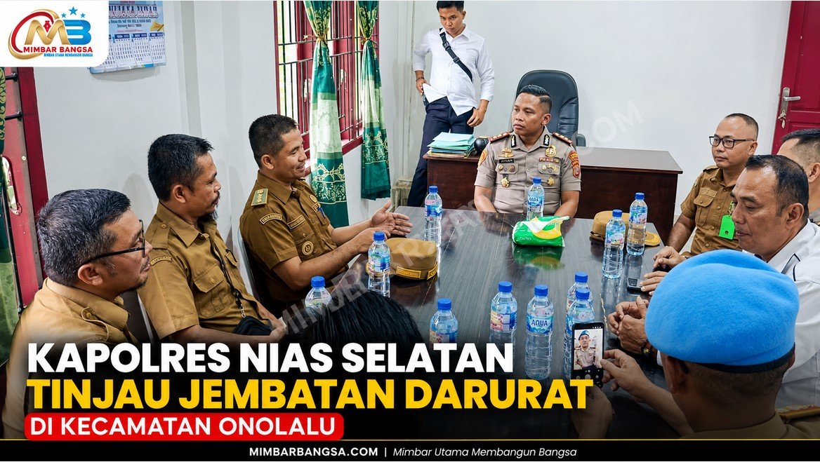 Kapolres Nias Selatan meninjau jembatan darurat di Kecamatan Onolalu