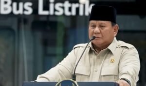 Presiden Prabowo memanggil jajaran menteri untuk mengikuti sidang Dewan Energi Nasional di Istana Kepresidenan