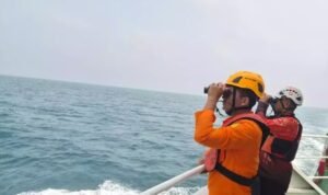 Tim SAR gabungan memaparkan operasi pencarian lima jurnalis hilang di Selat Sunda