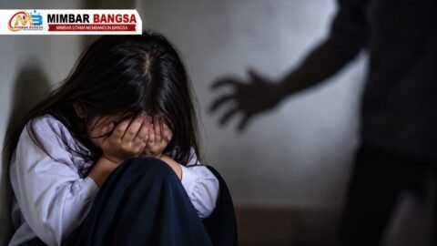 Ilustrasi seorang anak mengalami ketakutan akibat ancaman kekerasan. Gambar ini bukan dokumentasi korban atau kejadian sebenarnya.