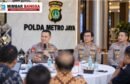 Kapolda Metro Jaya Komjen Pol Dadang Hartanto membuka layanan WhatsApp 0811-8129-494 sebagai saluran pengaduan, kritik, dan saran masyarakat terkait pelayanan kepolisian.